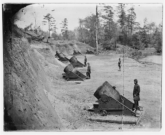 Model 1861 13-inch Seacoast Mortar Battery.jpg