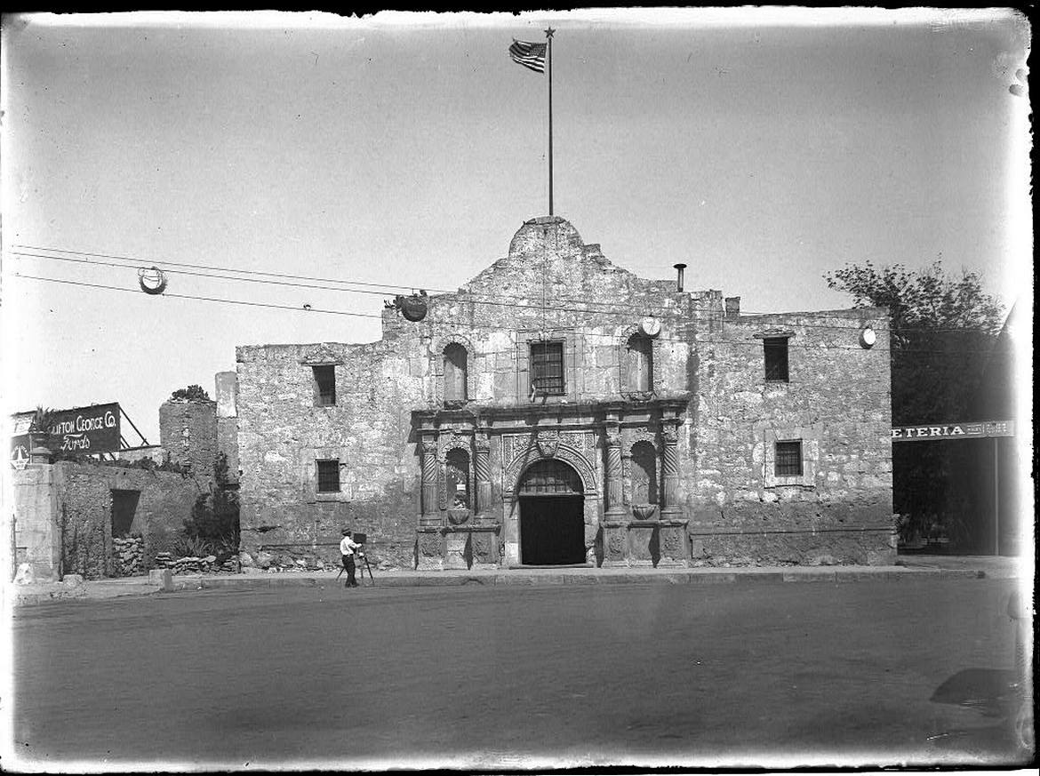 Rare photo of the Alamo.jpg