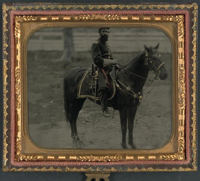 Civil War Cavalry soldier with saber.jpg