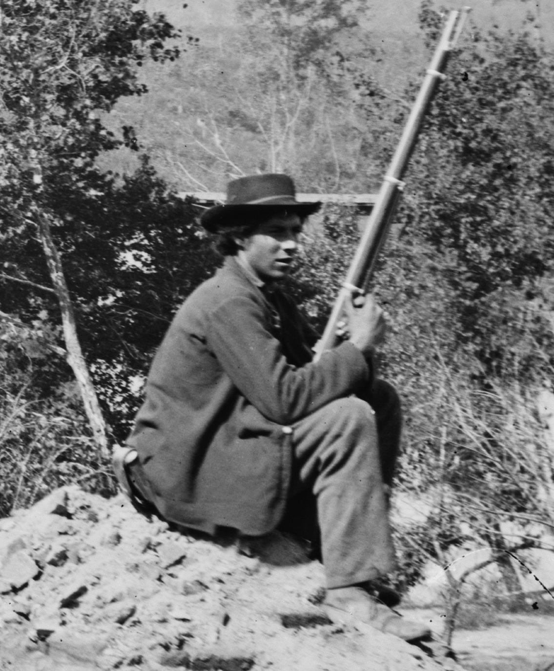 Civil War Soldier guarding bridge.jpg