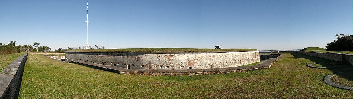 Fort Macon, North Carolina.jpg
