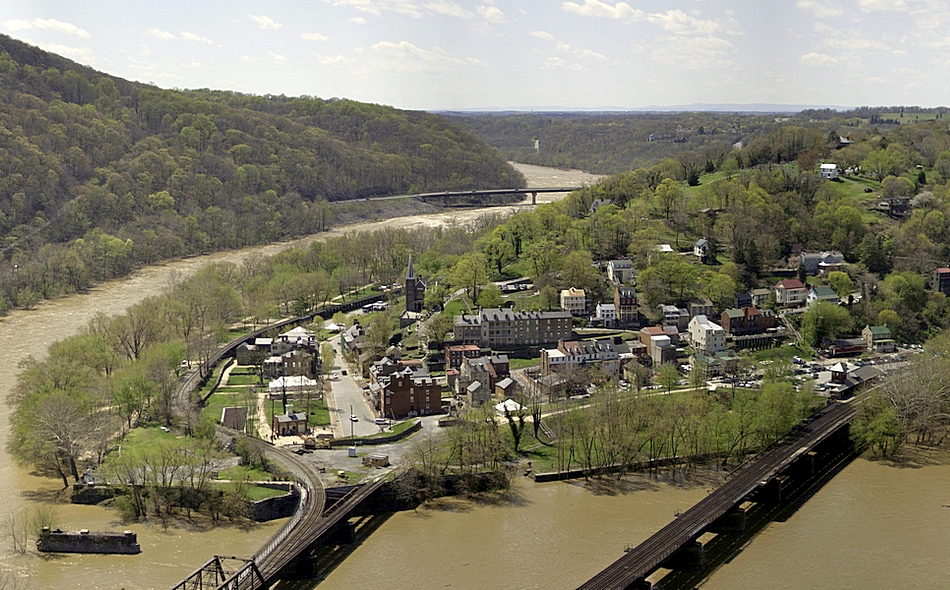 Harpers Ferry, West Virginia.jpg