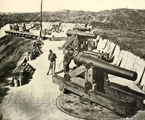 Battle of Vicksburg Cannons.jpg